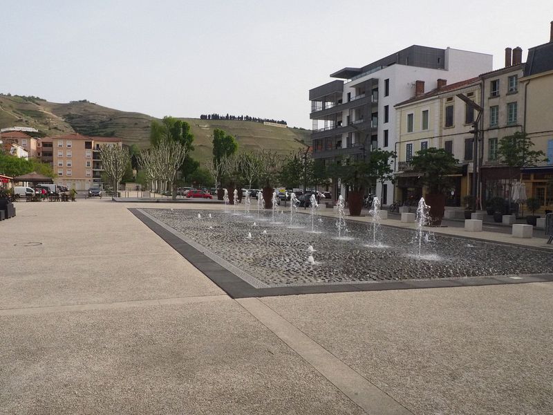 Fountains in the Hermitage town square